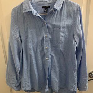 GAP Blue button down